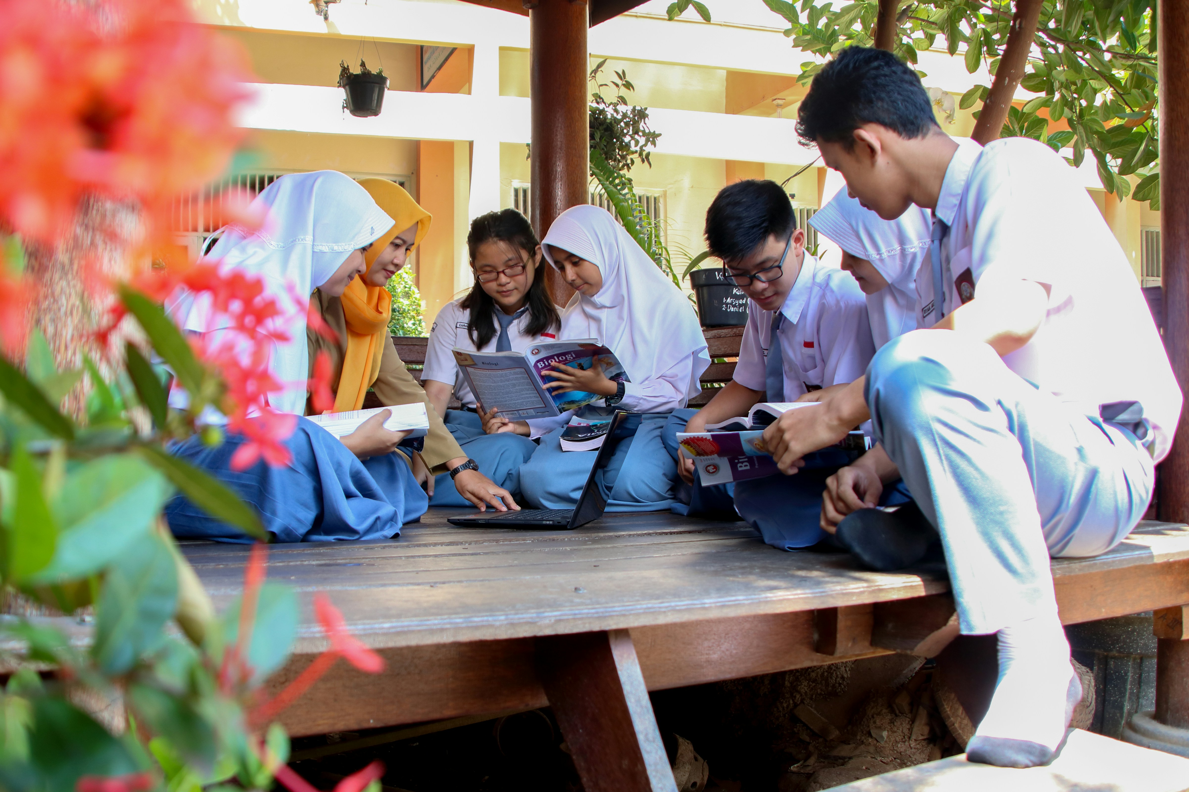Peringatan Hari Santri Nasional 2026 di MTs Al Hikmah Berlangsung Khidmat